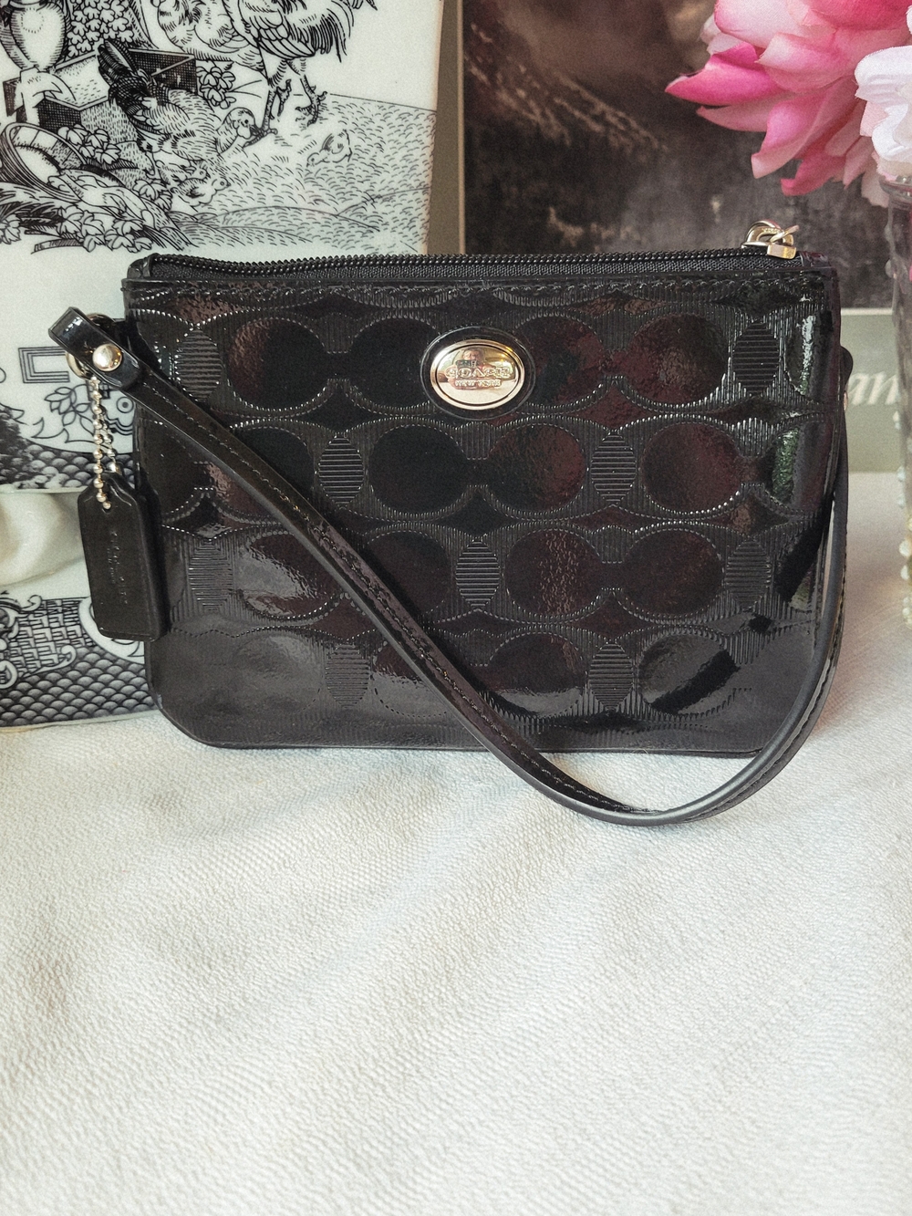 Coach Black Patent Leather Wristlet - Picture 1 of 4